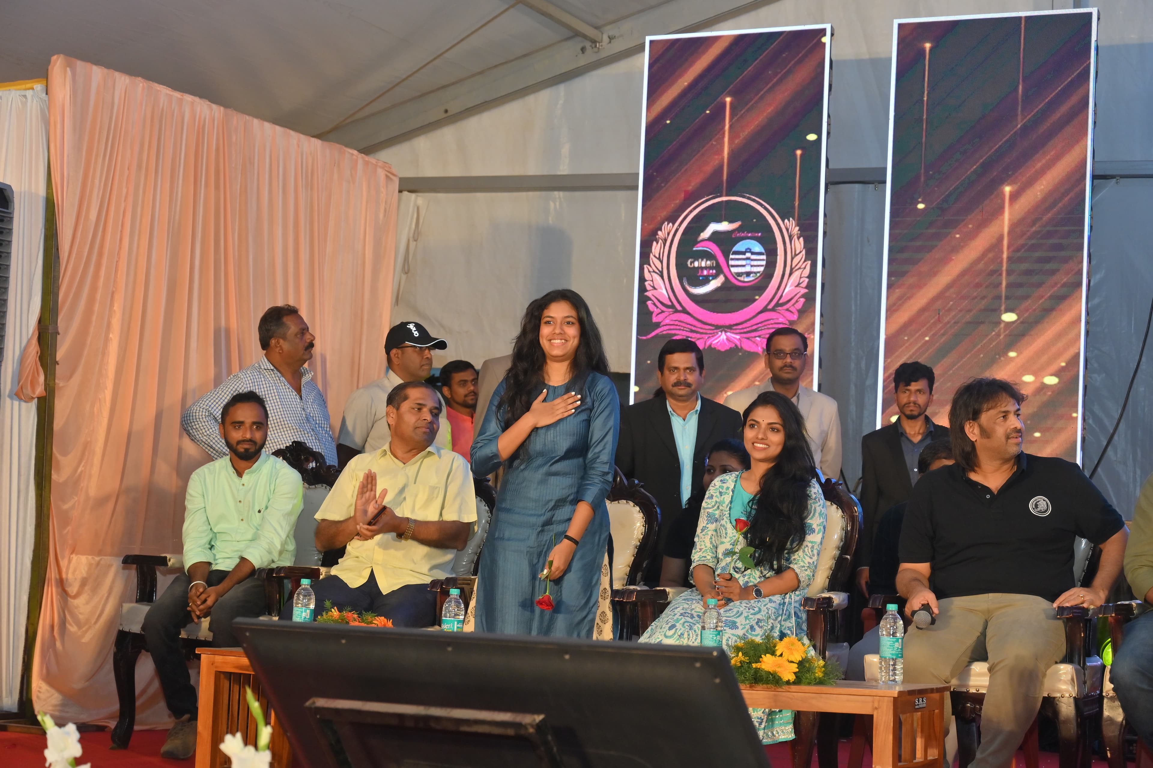 DVS campus banner 6